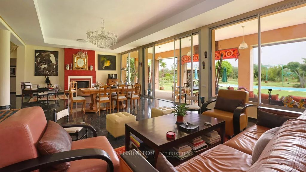 Property photo 3 of 35 Cliquer Ici Si Vous Cherchez Une Villa À Vendre À Marrakech - Villa Elya Avec Kensingtonmorocco.Com, Leader De L'immobilier Au Maroc
