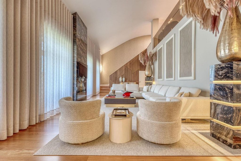 Property photo 1 of 50 4-Bedroom Duplex Antas – Exclusivity And Comfort
