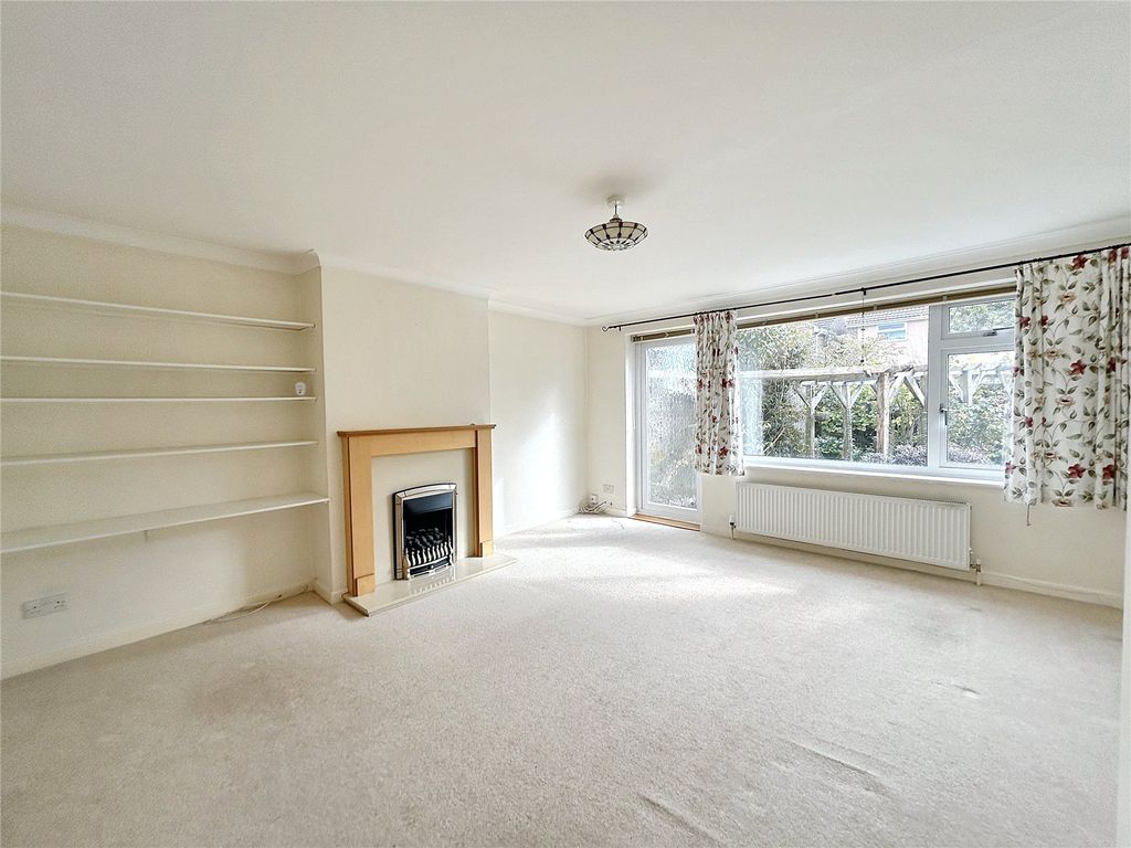 Property photo 3 of 24 Picture No. 15