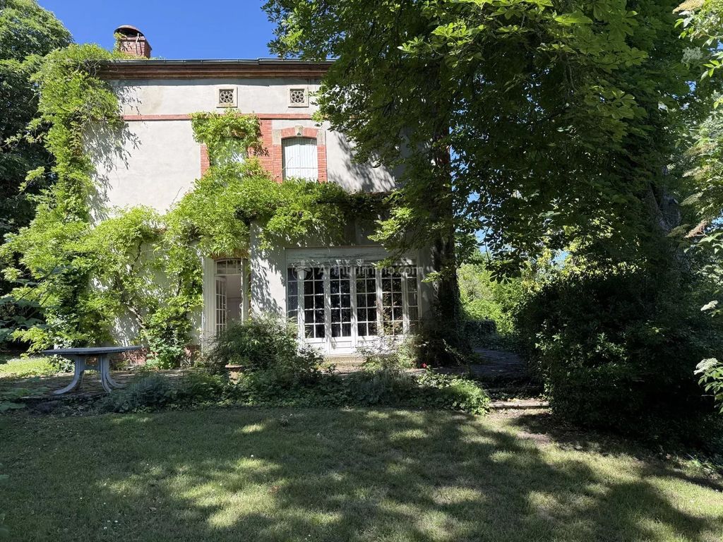 Property photo 3 of 37