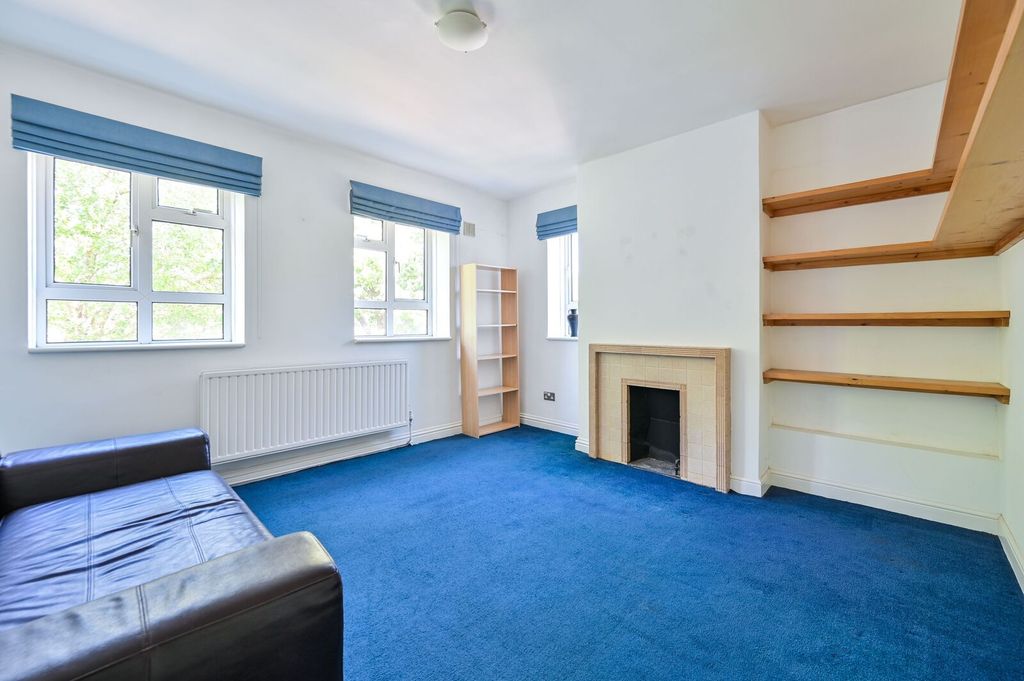 Property photo 3 of 7