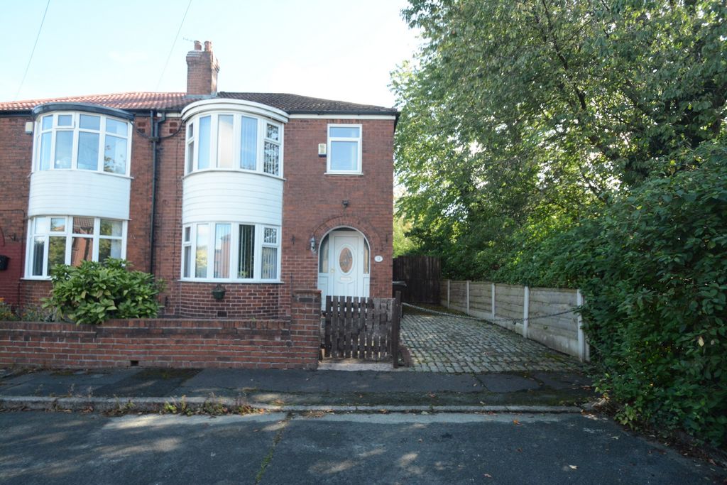 Property photo 1 of 16 Front
