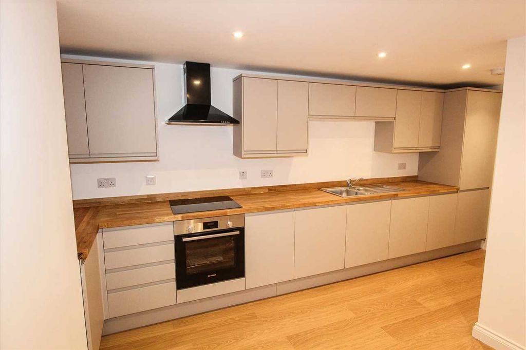 Property photo 3 of 11 Kitchen / Diner