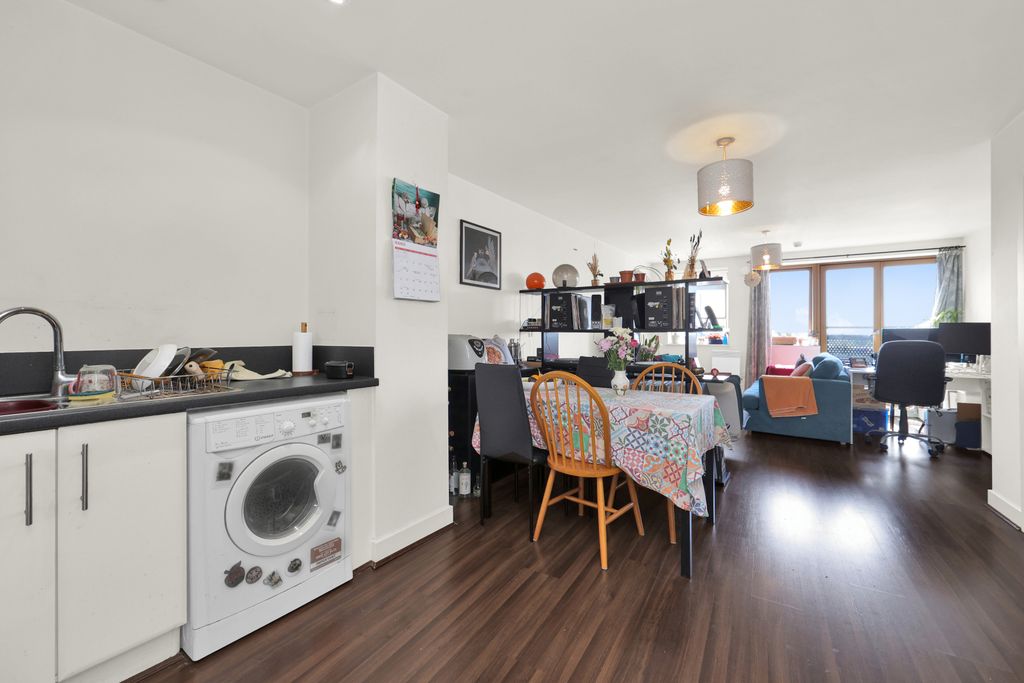 Property photo 3 of 11 Picture No. 08
