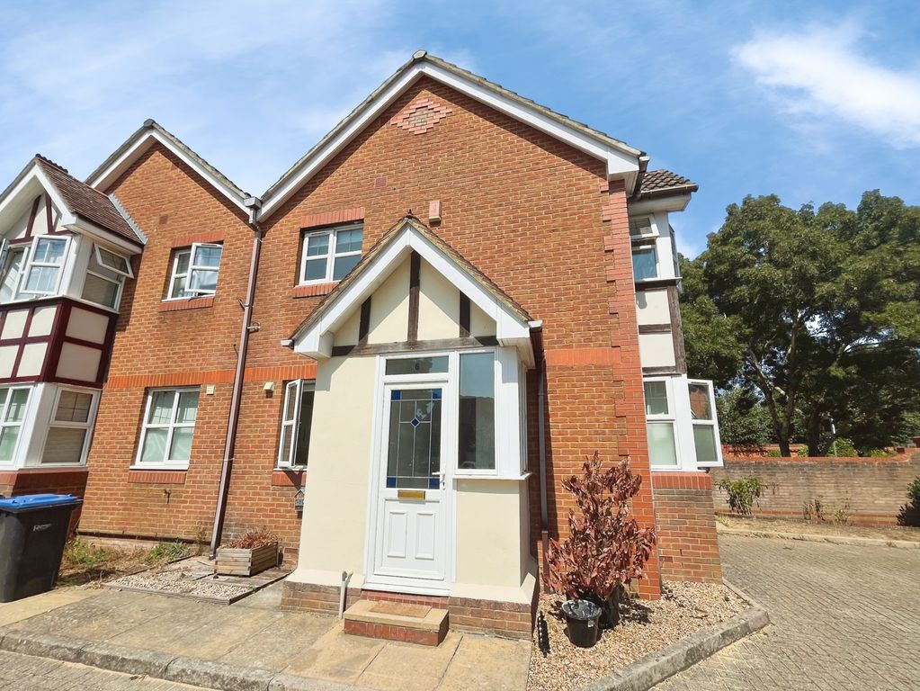 Property photo 1 of 7 External