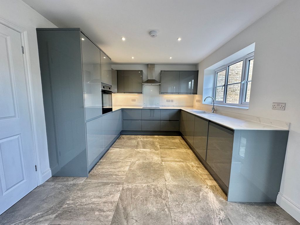 Property photo 1 of 5 Kitchen