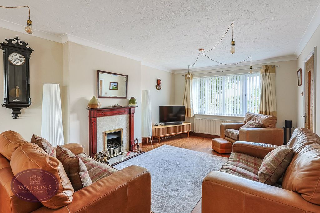 Property photo 2 of 26