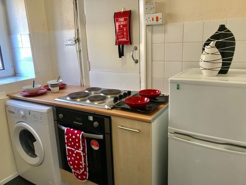 Property photo 3 of 6