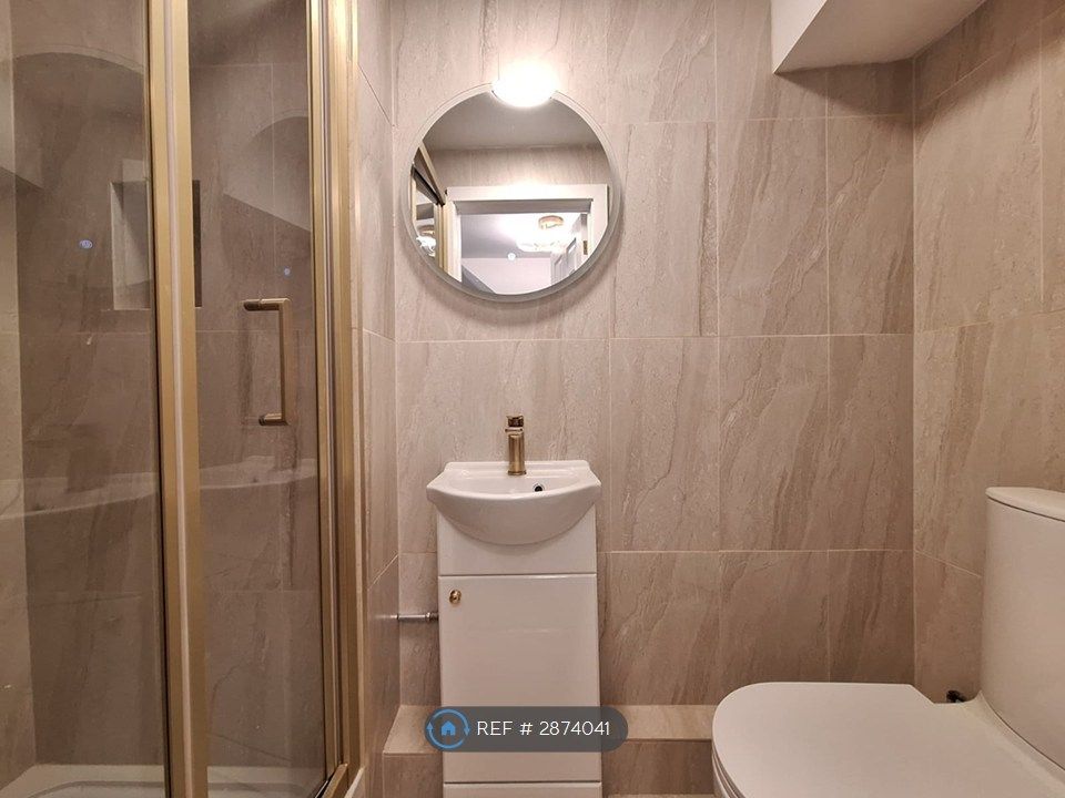 Property photo 3 of 4