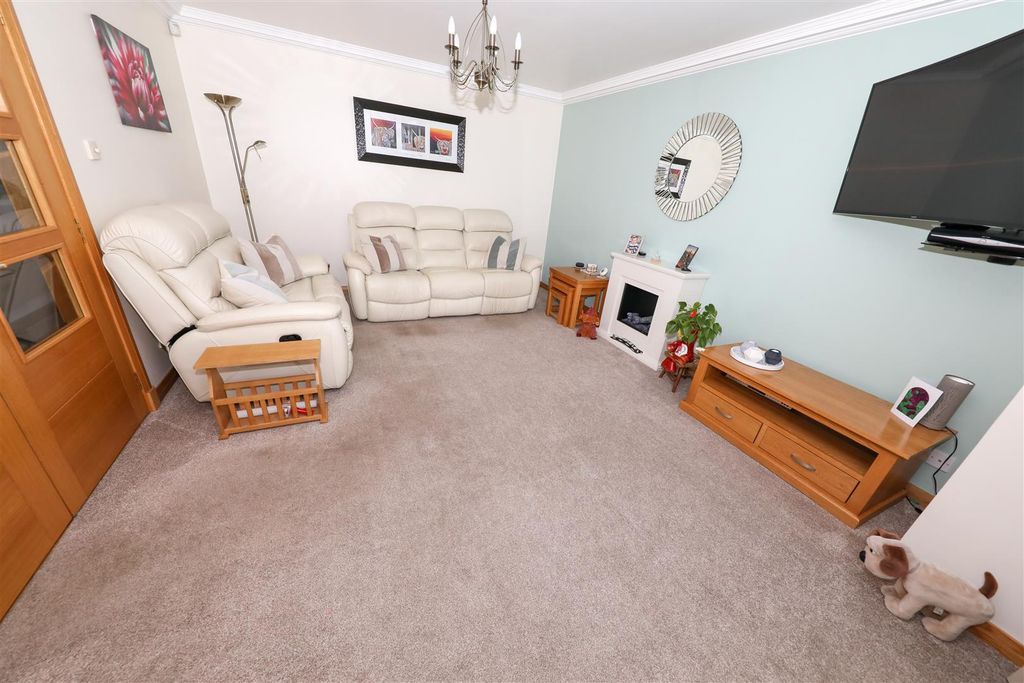 Property photo 3 of 31 C