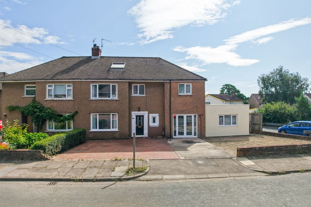 Property photo 1 of 34
