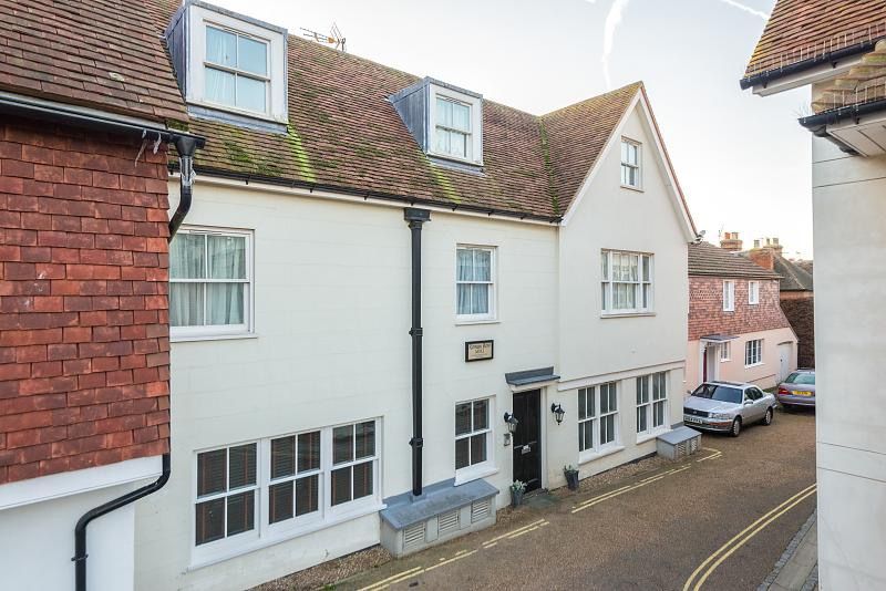 Property photo 1 of 6 1062901