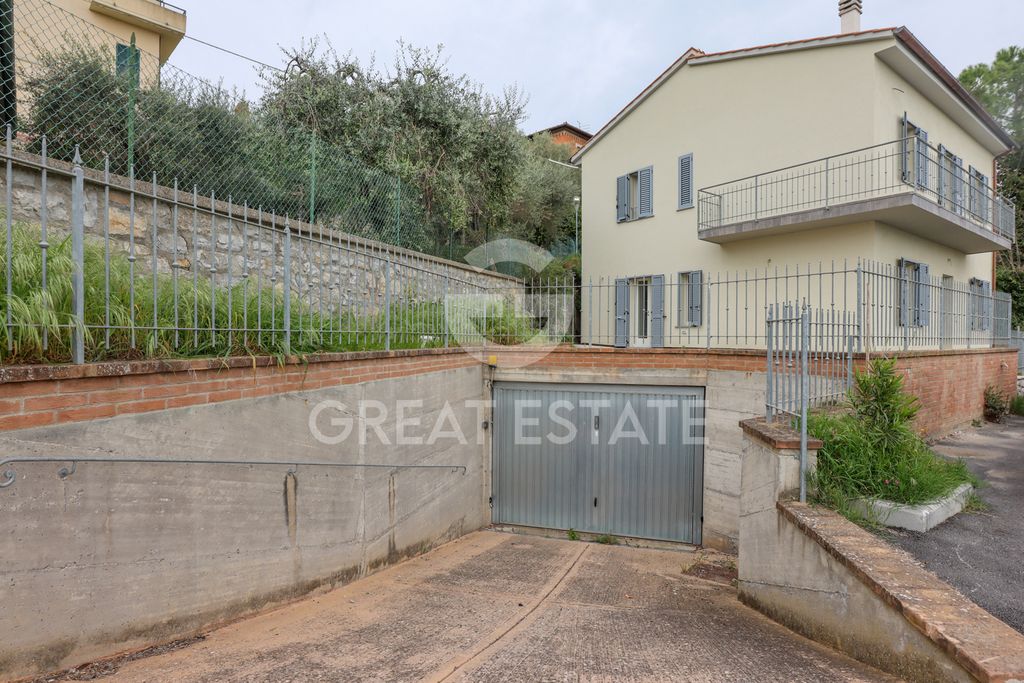 Property photo 3 of 26