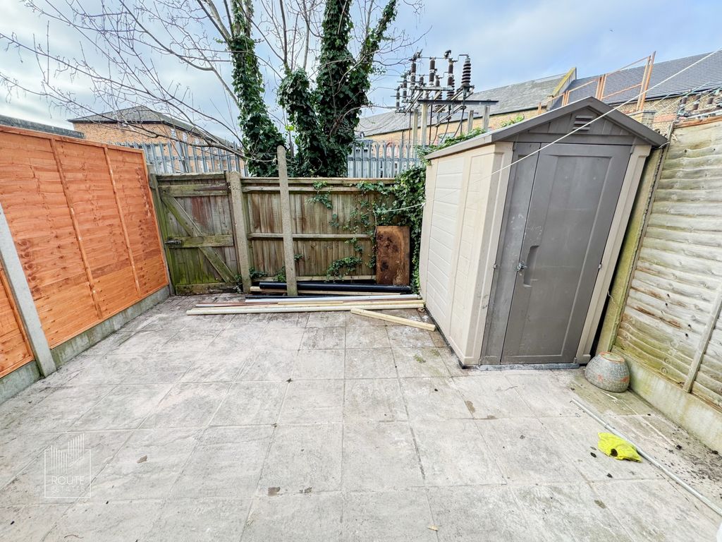 Property photo 3 of 9 Photo 3