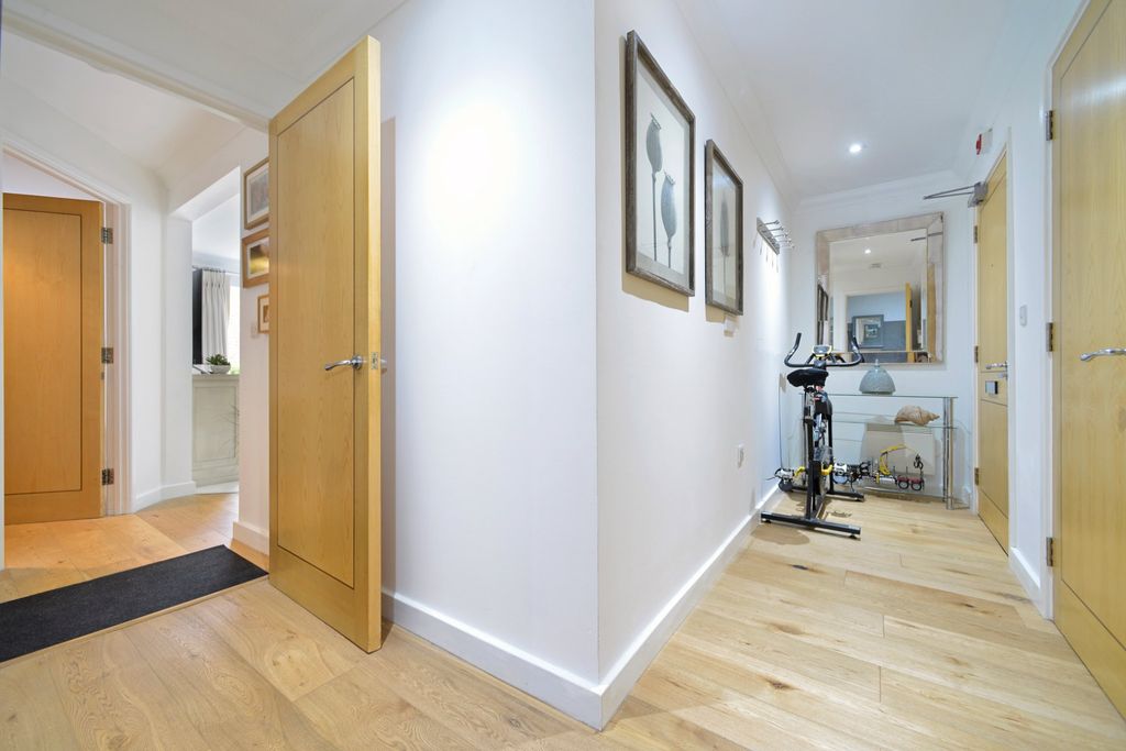 Property photo 3 of 26 Picture No. 63