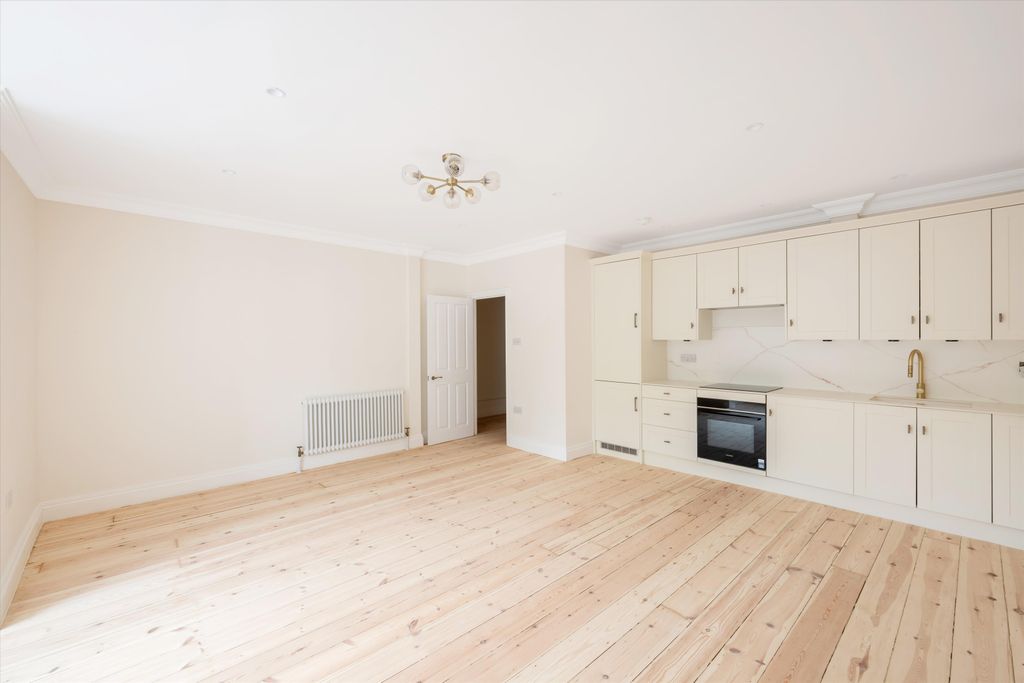 Property photo 3 of 15 Image