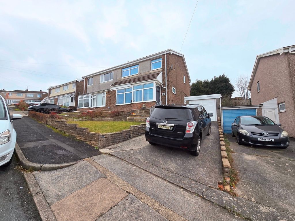 Property photo 1 of 30 Front