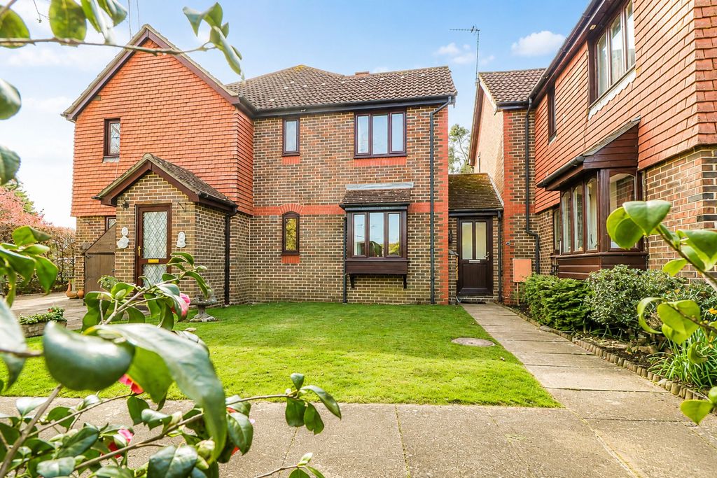 Property photo 1 of 7