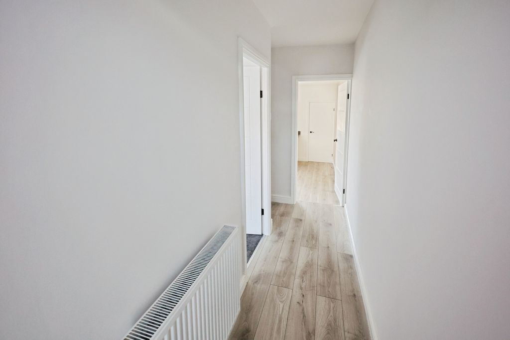 Property photo 2 of 13 Pbox-Img.Jpg