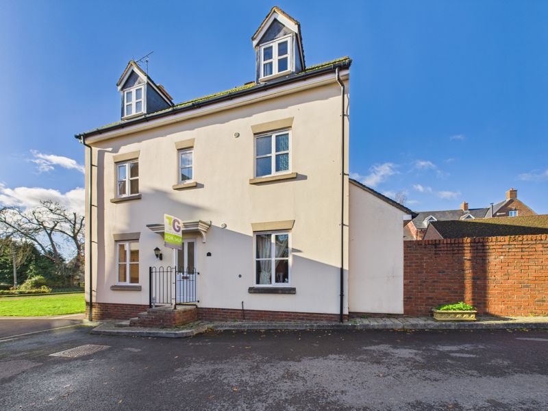 Property photo 1 of 22 Front