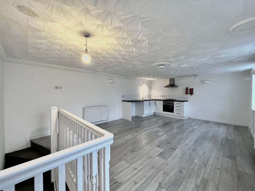 Property photo 2 of 7 Annex