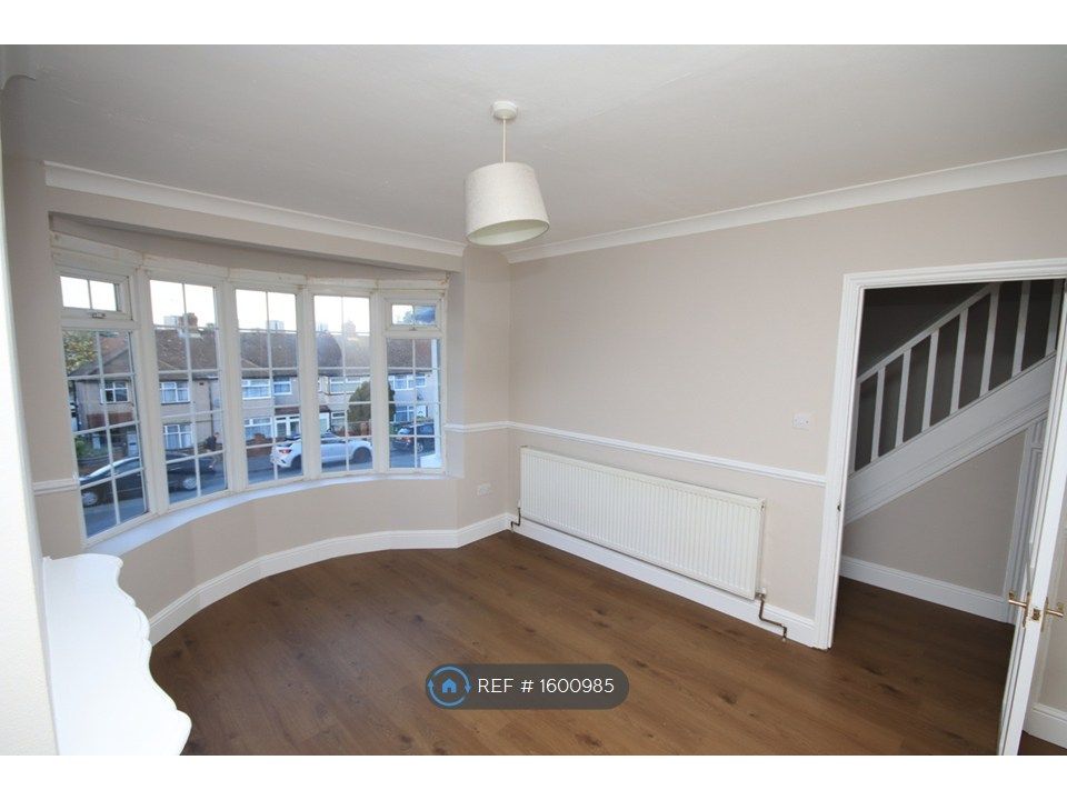 Property photo 3 of 15 Living Room