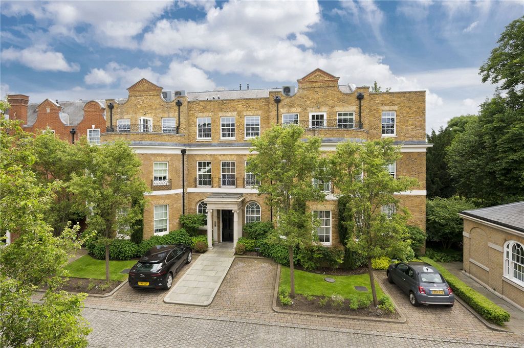 Property photo 1 of 16 Front Exterior