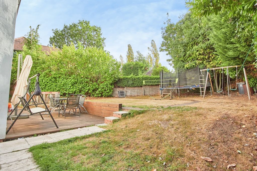 Property photo 3 of 20