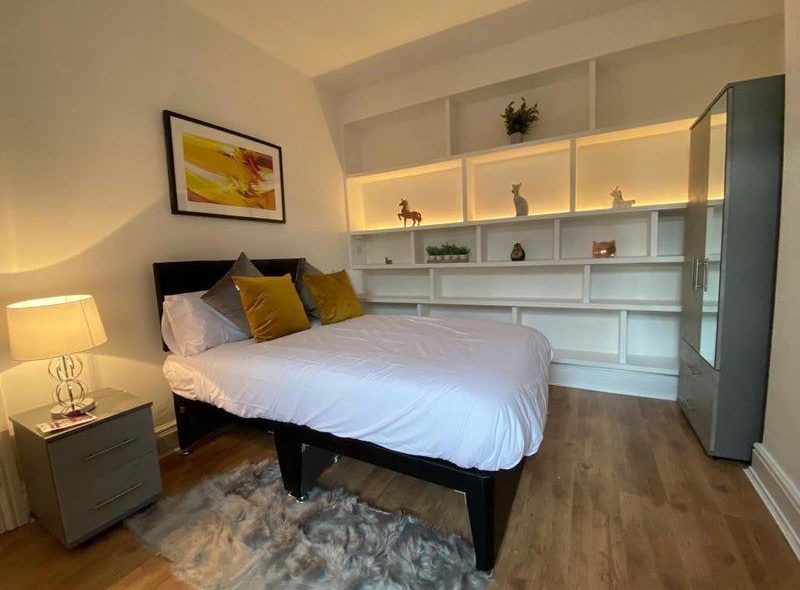 Property photo 2 of 6