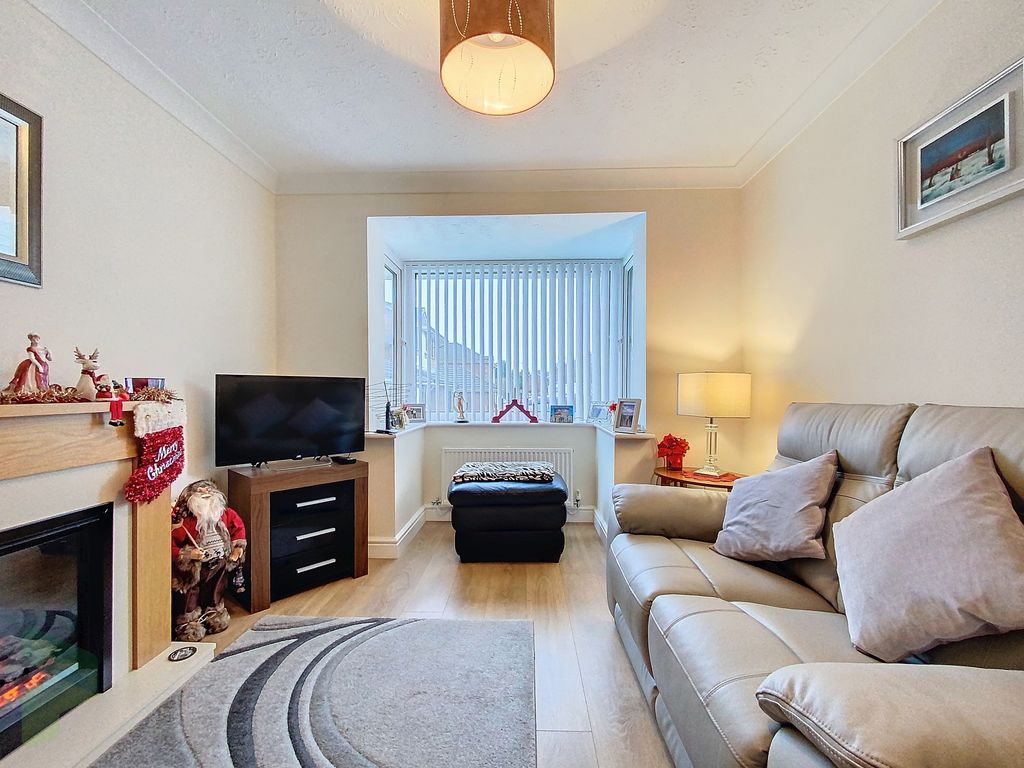 Property photo 2 of 56 Sitting Room