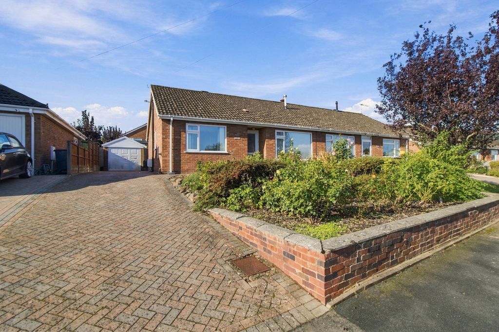 Property photo 1 of 21