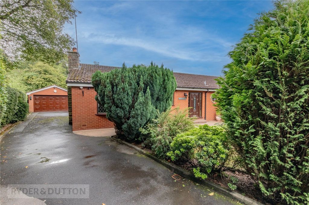 Property photo 2 of 29 Driveway