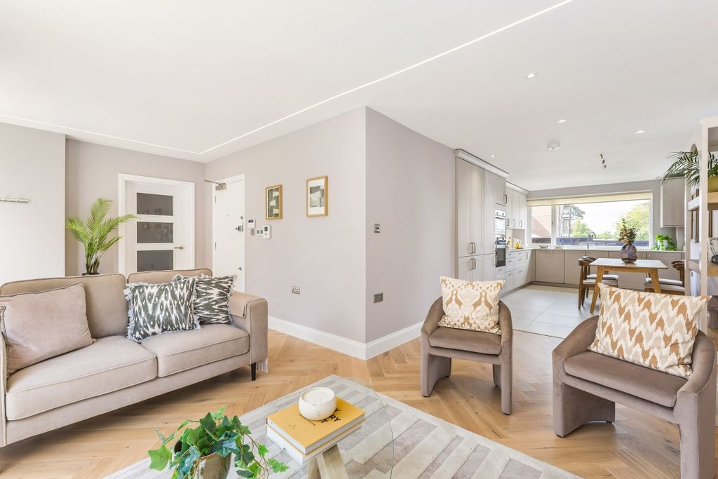 Property photo 2 of 21 97339_Flat 1 2 Ca...