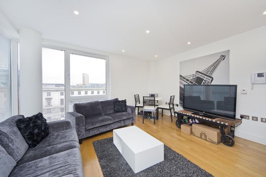 Property photo 1 of 9 Open Plan Living