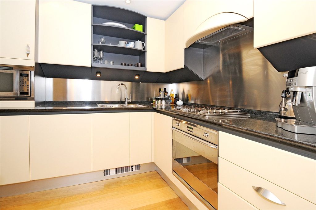 Property photo 3 of 9 Picture No. 08