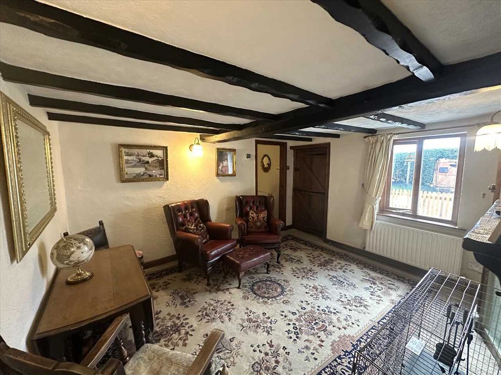 Property photo 3 of 15 Entrance: