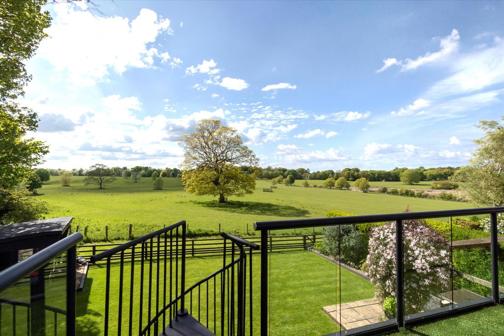 Property photo 2 of 35 Image
