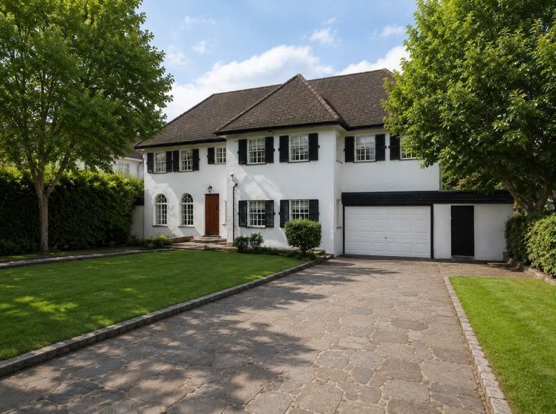 Property photo 1 of 17