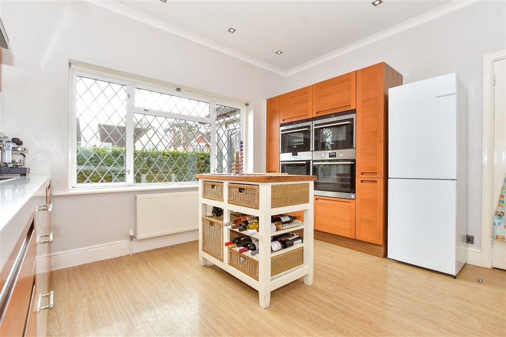 Property photo 3 of 14 Kitchen/Breakfast Room