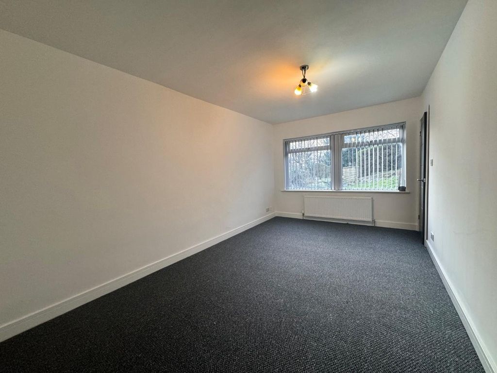 Property photo 3 of 13 Living Room