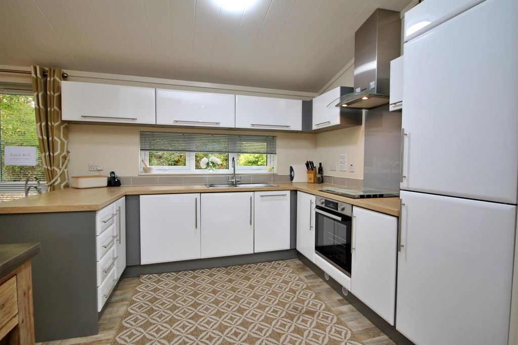 Property photo 3 of 34 Img_3870.Jpg