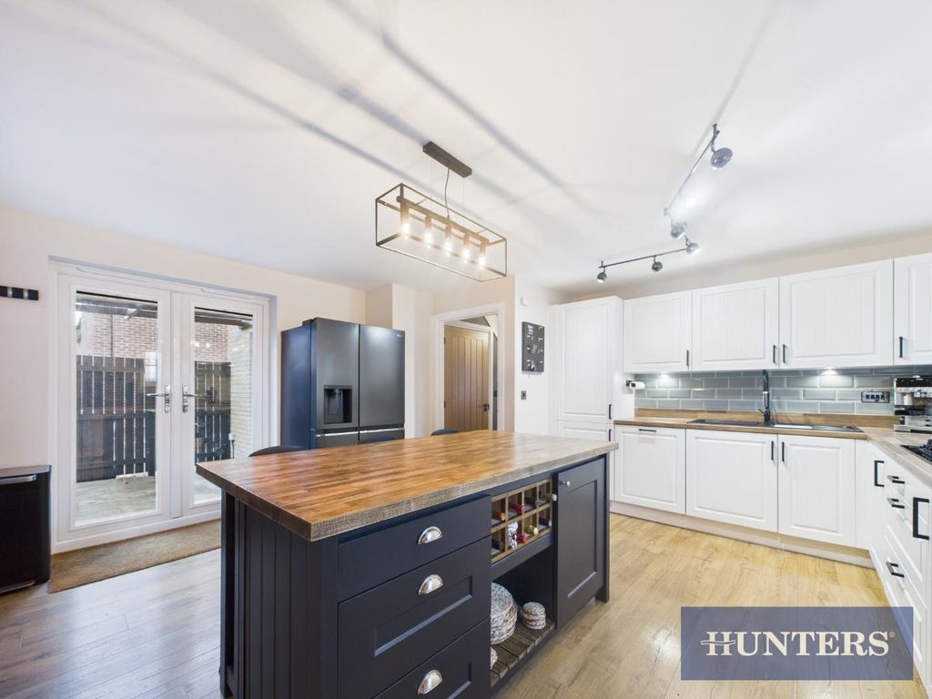 Property photo 3 of 21 Cam01494G0-Pr0484-Still020.Jpg