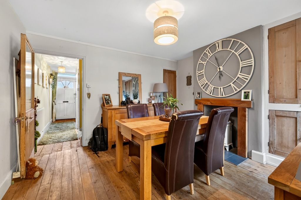 Property photo 3 of 13 Dining Room (2)