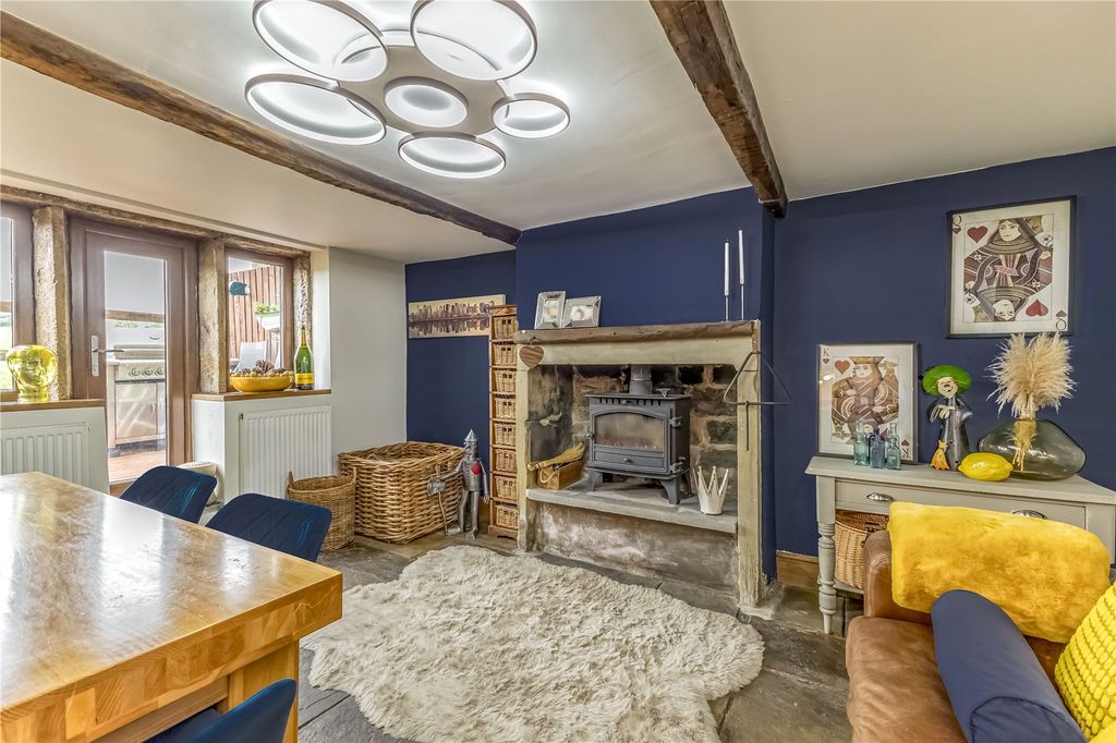 Property photo 3 of 20 Dining Room