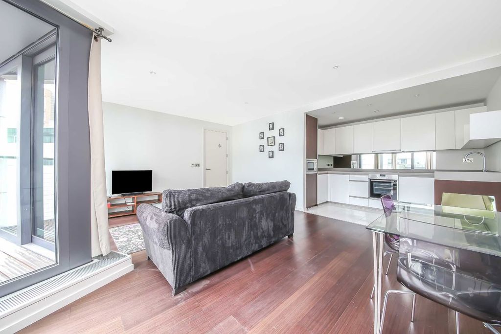 Property photo 2 of 7