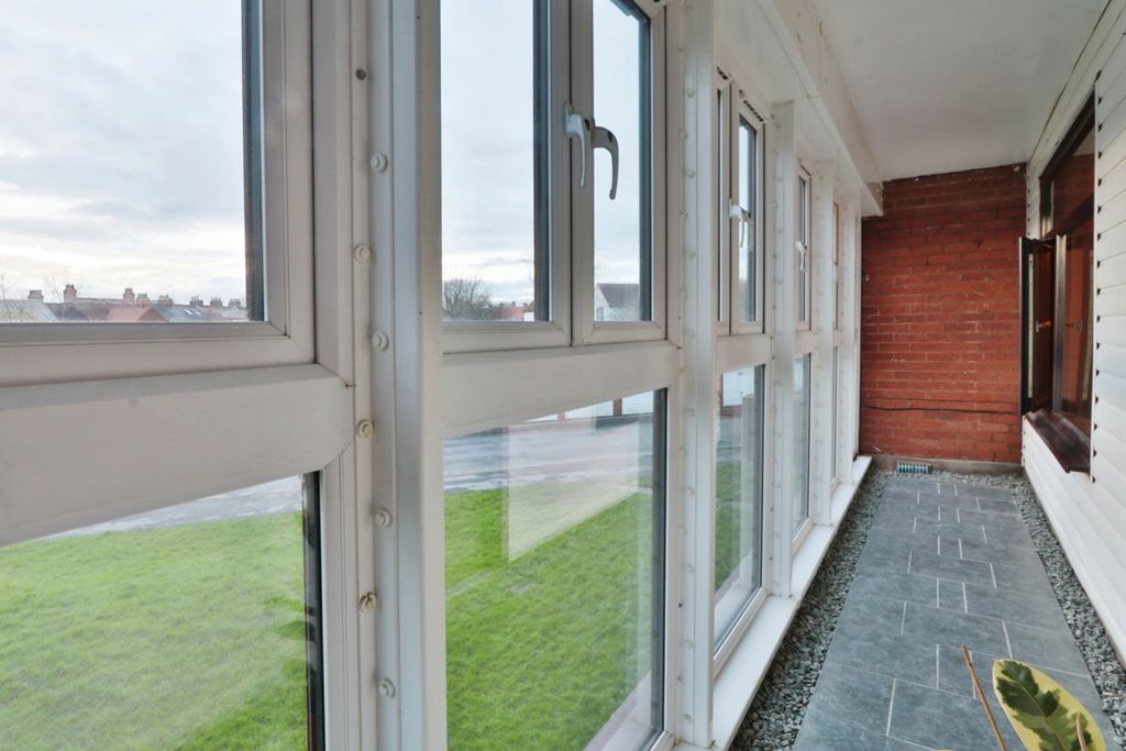 Property photo 3 of 7 2889169