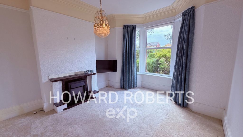 Property photo 3 of 29