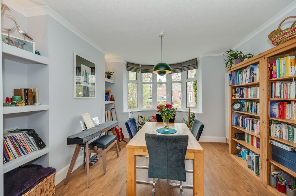 Property photo 3 of 27