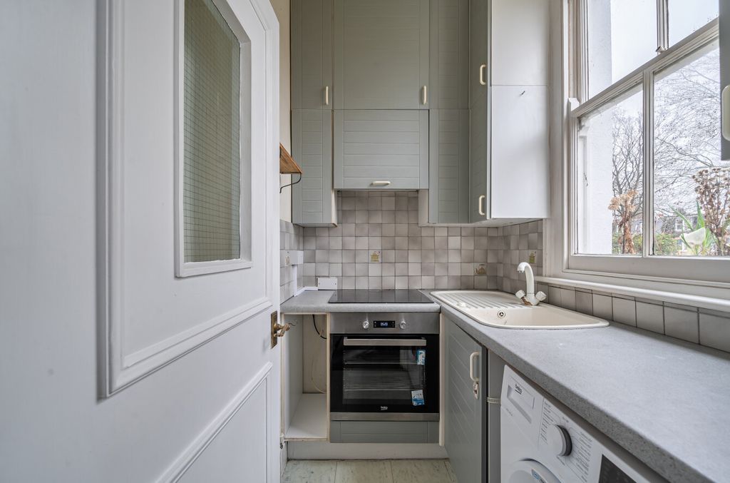 Property photo 3 of 9 1417949-7-69970d9...