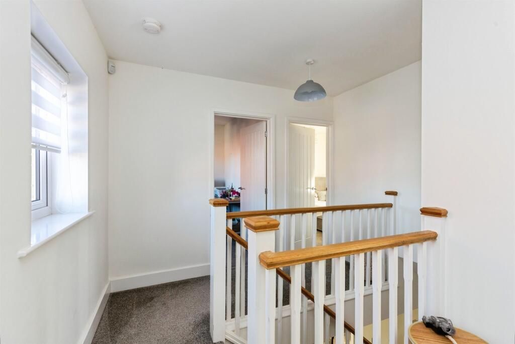 Property photo 3 of 9 Hallway